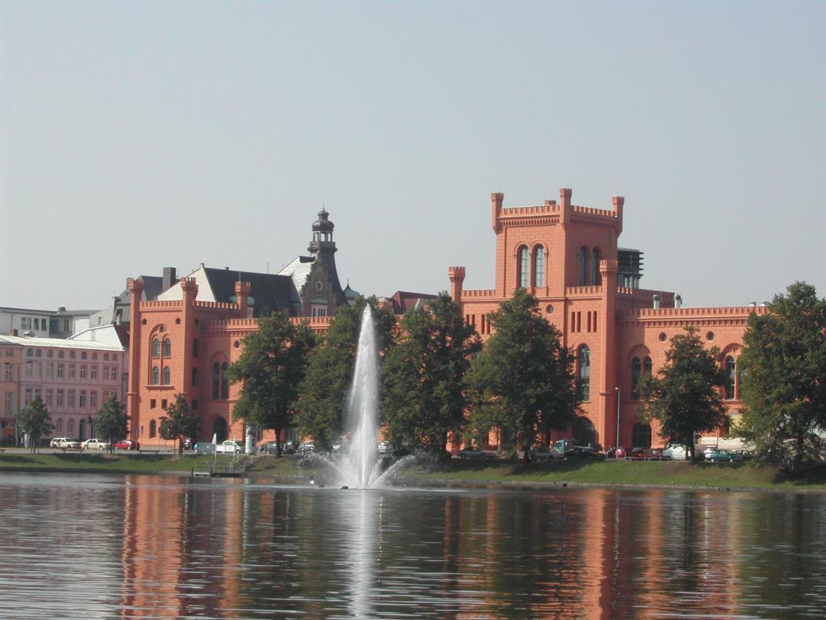 Altstadtblick Schwerin Mit Parkplatz 4-Etage - Abc193 By Abcwismar Экстерьер фото